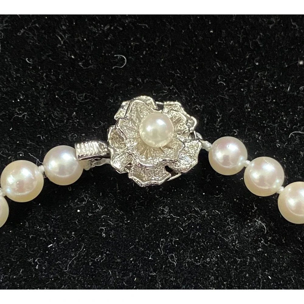 Genuine Cultured Pearl Bracelet W/ Sterling Silver Flower Clasp 7.5